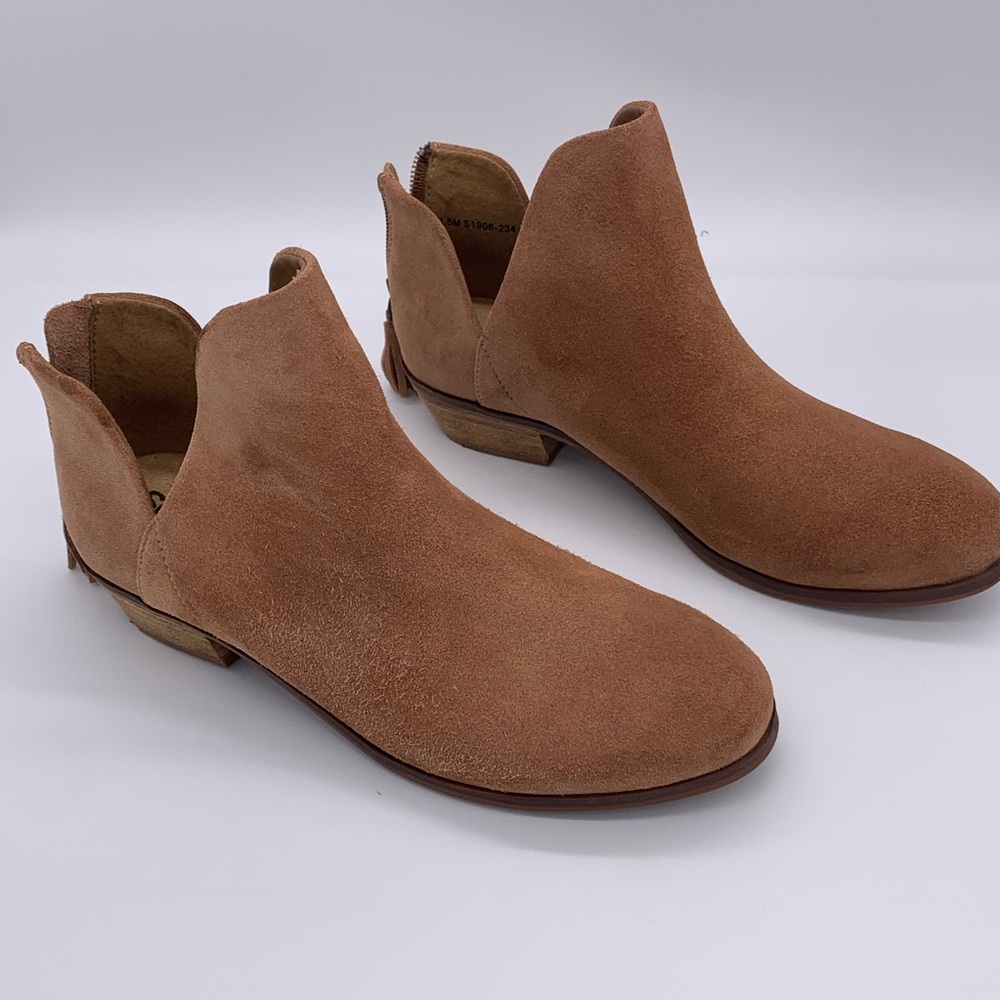 Softwalk Rylee Booties - Picture 2 of 5